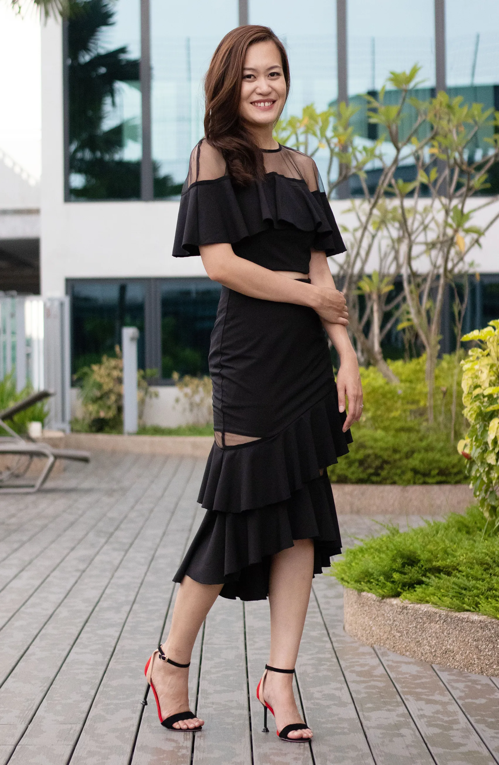 Brigitte Drapey Netted Layered See-through Black Midi Crop Sexy Top